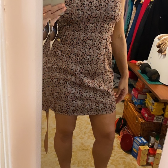 Dress - Picture 7 of 7